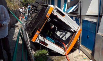 Autobús cayó por un acantilado en Marruecos