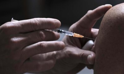 Gobierno reclama a OMS envío de vacunas - noticiacn