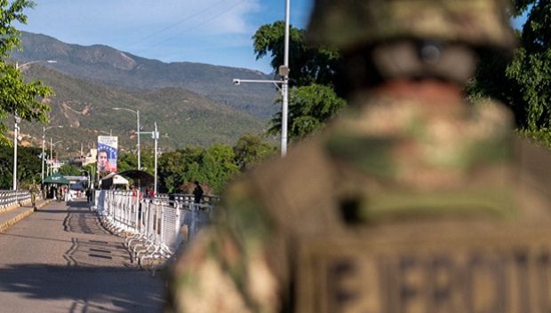 Revisión de estructura de puentes internacionales en Colombia