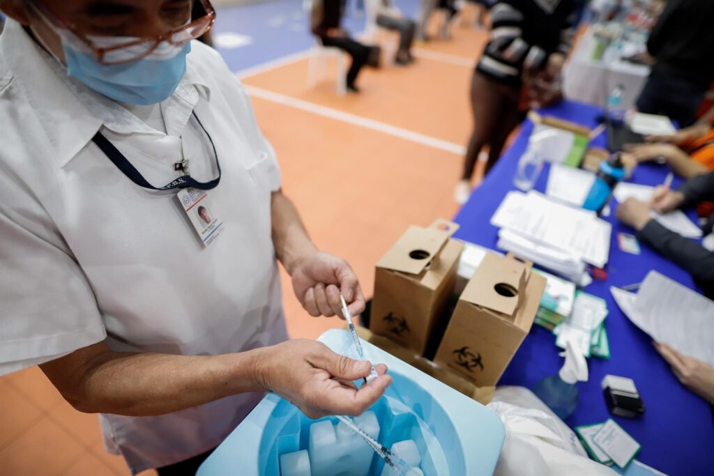 Solo 37% población latinoamericana ha sido vacunada - noticiacn