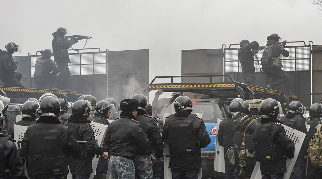 Decenas de manifestante kazajos mueren - noticiacn