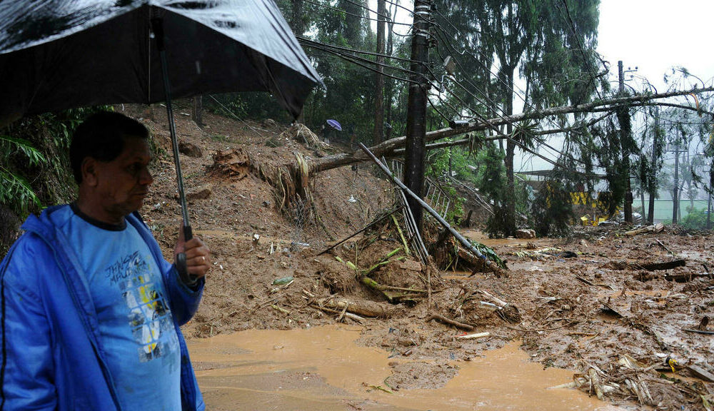Al menos 18 personas murieron por fuertes lluvias - noticiacn