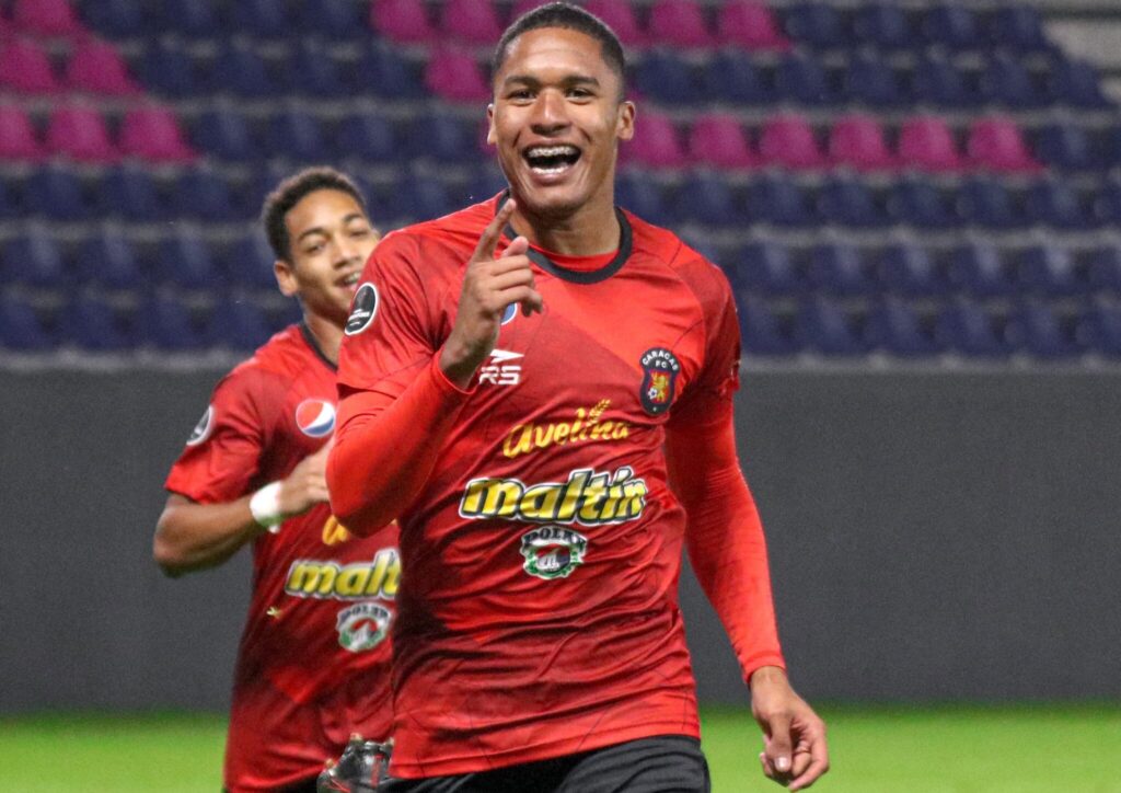 Caracas FC goleó a Sporting Cristal