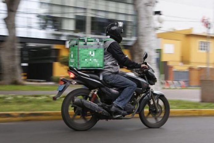 Extranjeros de delivery en Perú