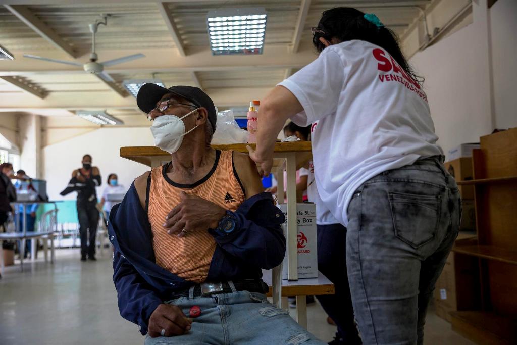 Venezuela aborda con OPS plan de vacunas - noticiacn