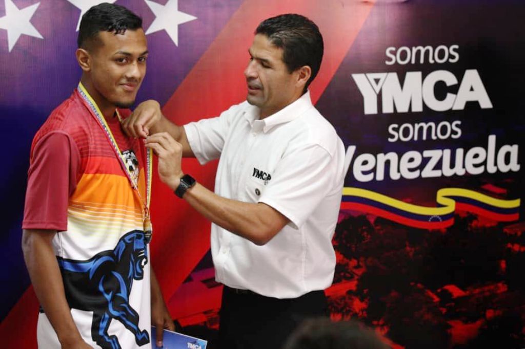 YMCA Valencia homenajeó a campeones - noticiacn