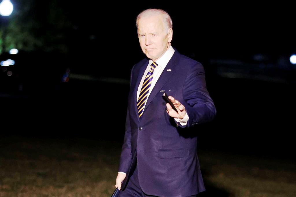 Biden celebró la liberación de dos estadounidenses - noticiacn