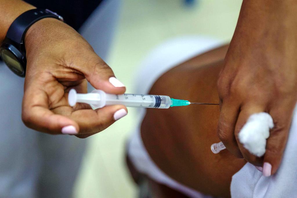 Maduro ratificó vacuna de refuerzo - noticiacn