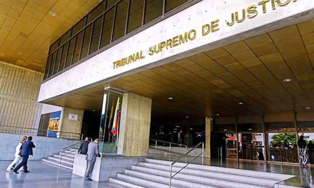 Designacón de magistrados del TSJ garantiza apoyo Maduro - noticiacn
