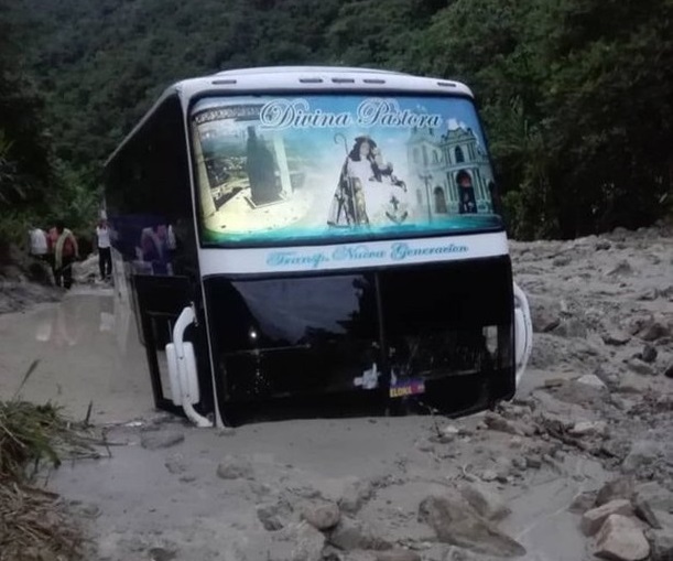 derrumbe-autobús-Táchira