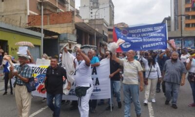 Empleados públicos mantienen protestas - noticiacn