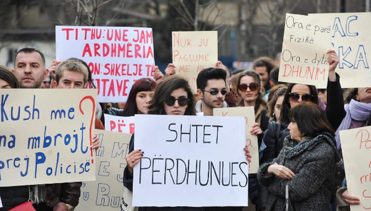 protestan en Kosovo - acn