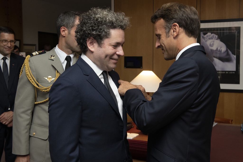 Macron condecoró a Gustavo Dudamel - noticiacn