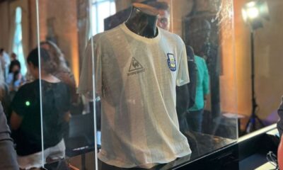 Camiseta utilizada por Maradona - noticiacn
