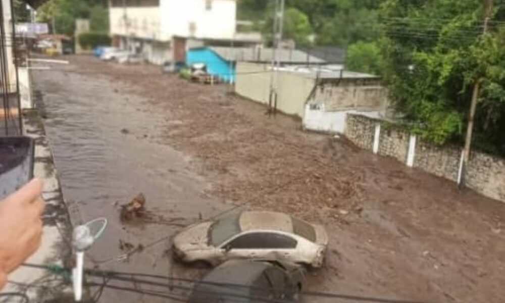 Tres muertos por desbordamiento de río El Castaño - noticiacn