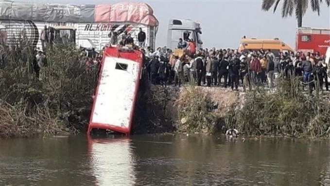 Autobús cayó en el río Nilo-acn