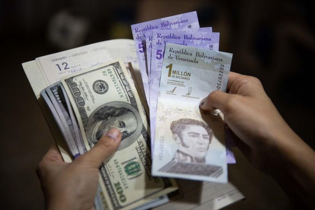 Precio del dólar oficial se duplica - noticiacn