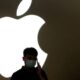 Apple retrasa lanzamiento de su vehículo eléctrico - noticiacn