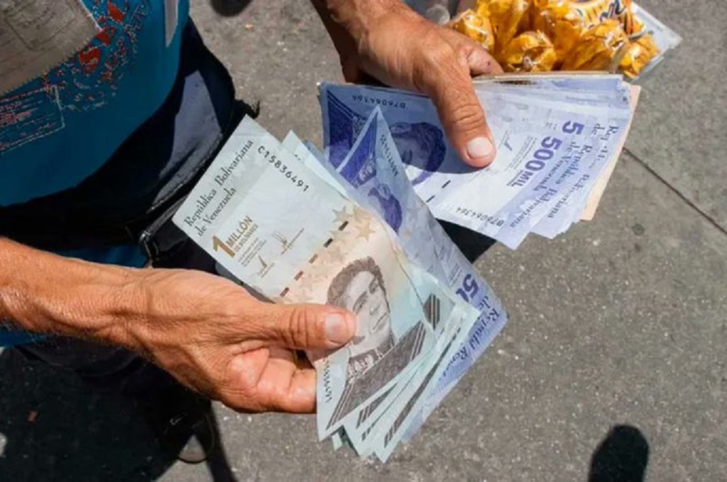 Bolívar abrió 2023 con una devaluación del 73% - noticiacn