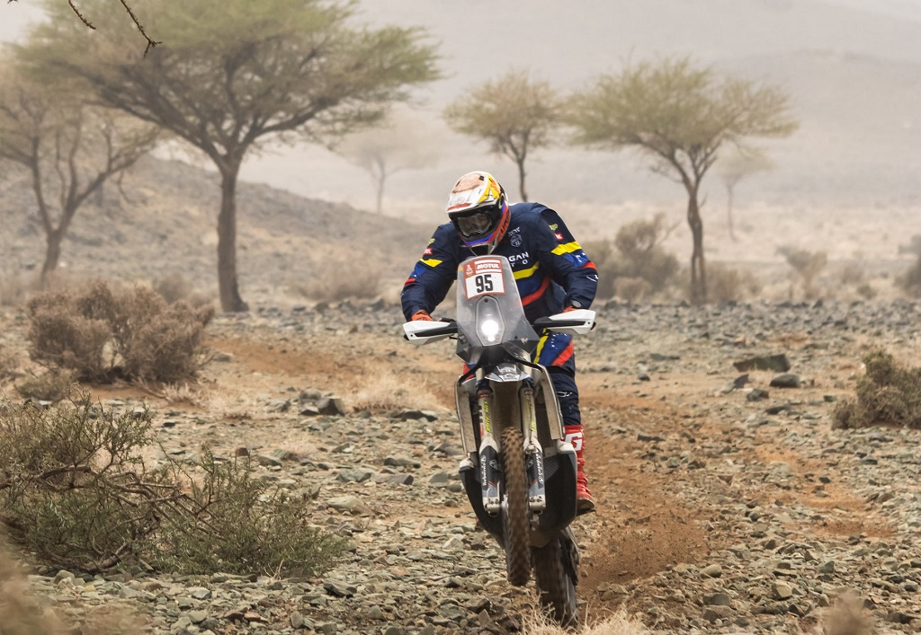 Nicolás Cardona completa mitad de Rally Dakar - noticiacn