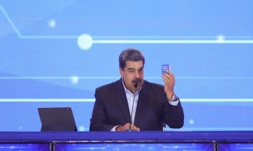 Maduro condena ataques terroristas - noticiacn