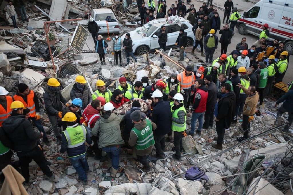 Más de 20.000 muertos en Turquía y Siria - noticiacn