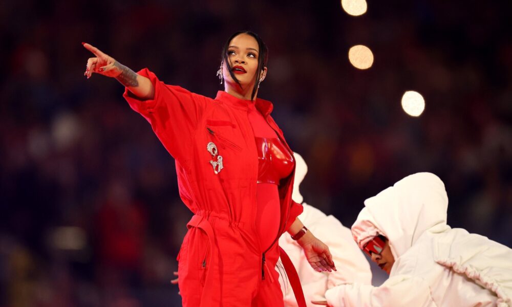 Rihanna embarazada en Super Bowl-acn