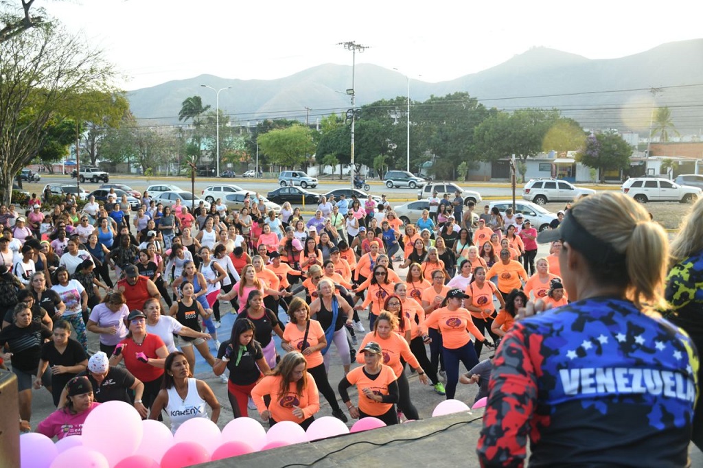 Sandieganas celebraron Día de la Mujer - noticiacn