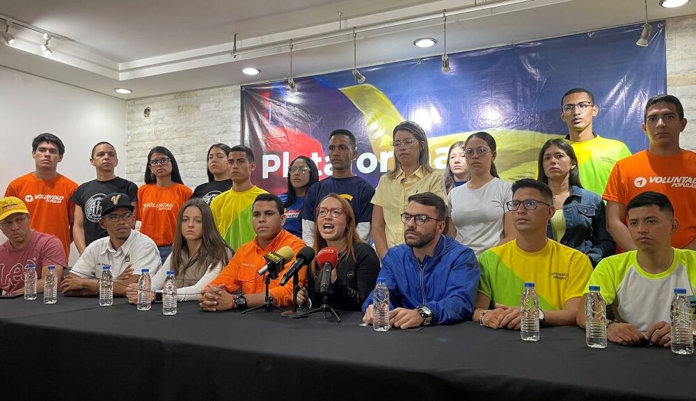 Jóvenes opositores exigen a CNE apertura - noticiacn