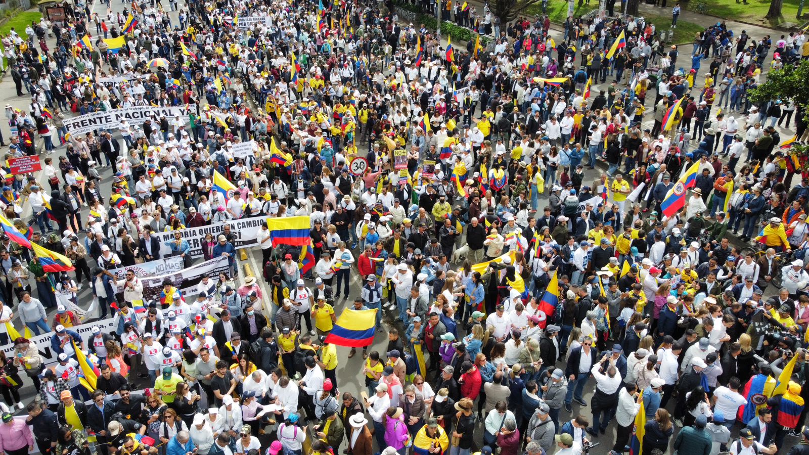 colombianos marchan