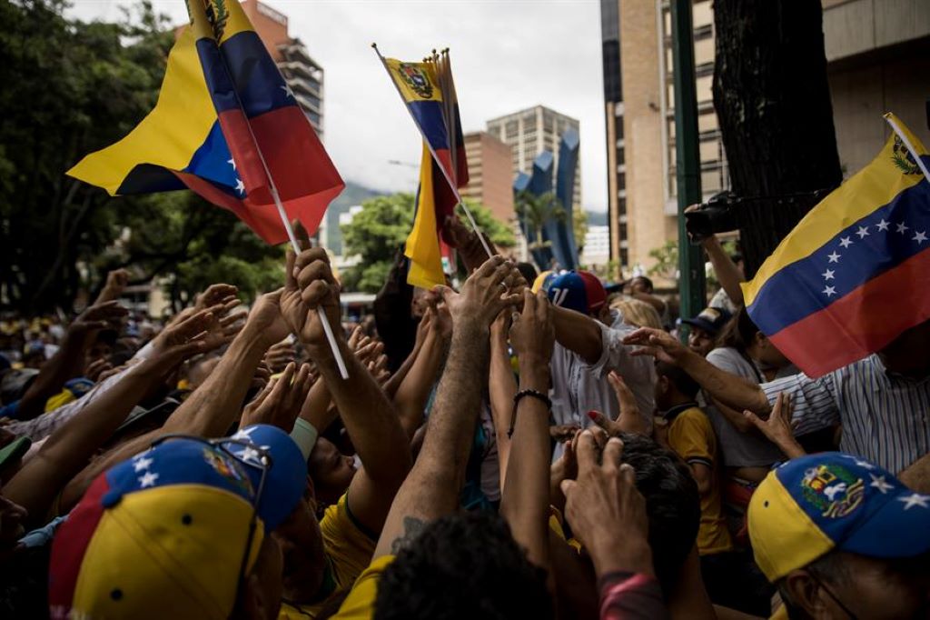 Venezuela se calienta en todos los frentes - noticiacn