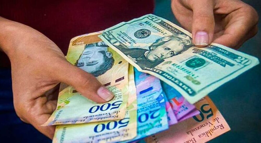 bolívar se devaluó un 37,34 % frente al dólar - noticiacn
