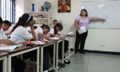 Un maestro venezolano necesita ganar 19,24 salarios - noticiacn