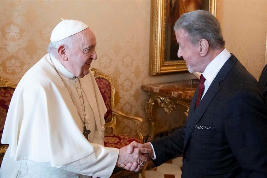 El papa Francisco recibió a Sylvester Stallone - noticiacn