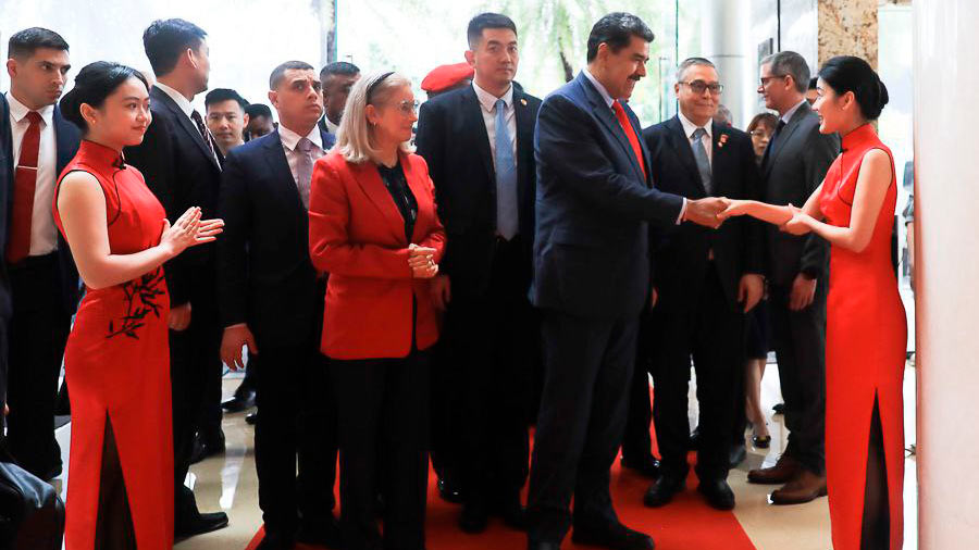 Maduro llegó a China-acn