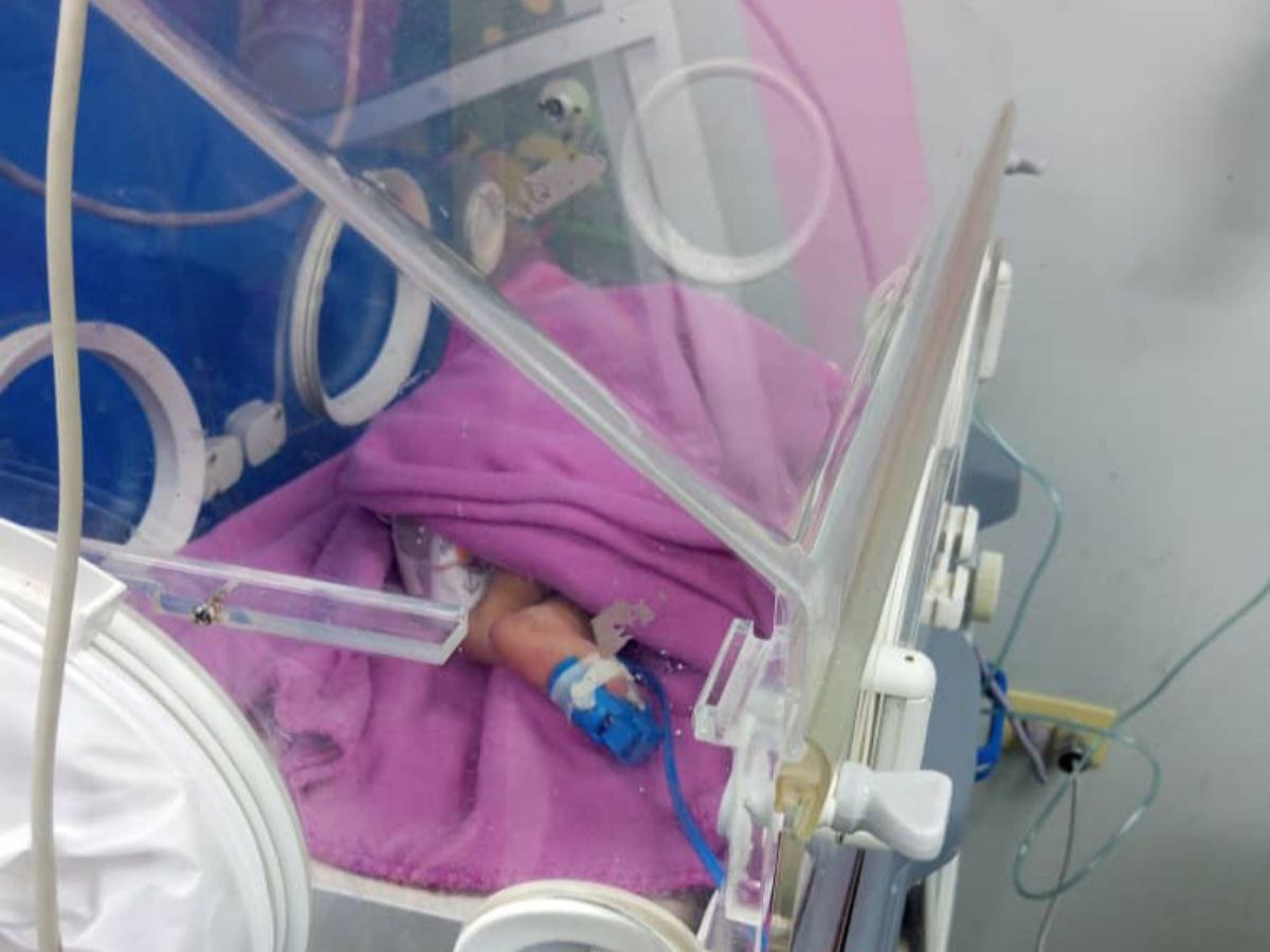 bebé abandonada en cañada en Maracaibo-acn