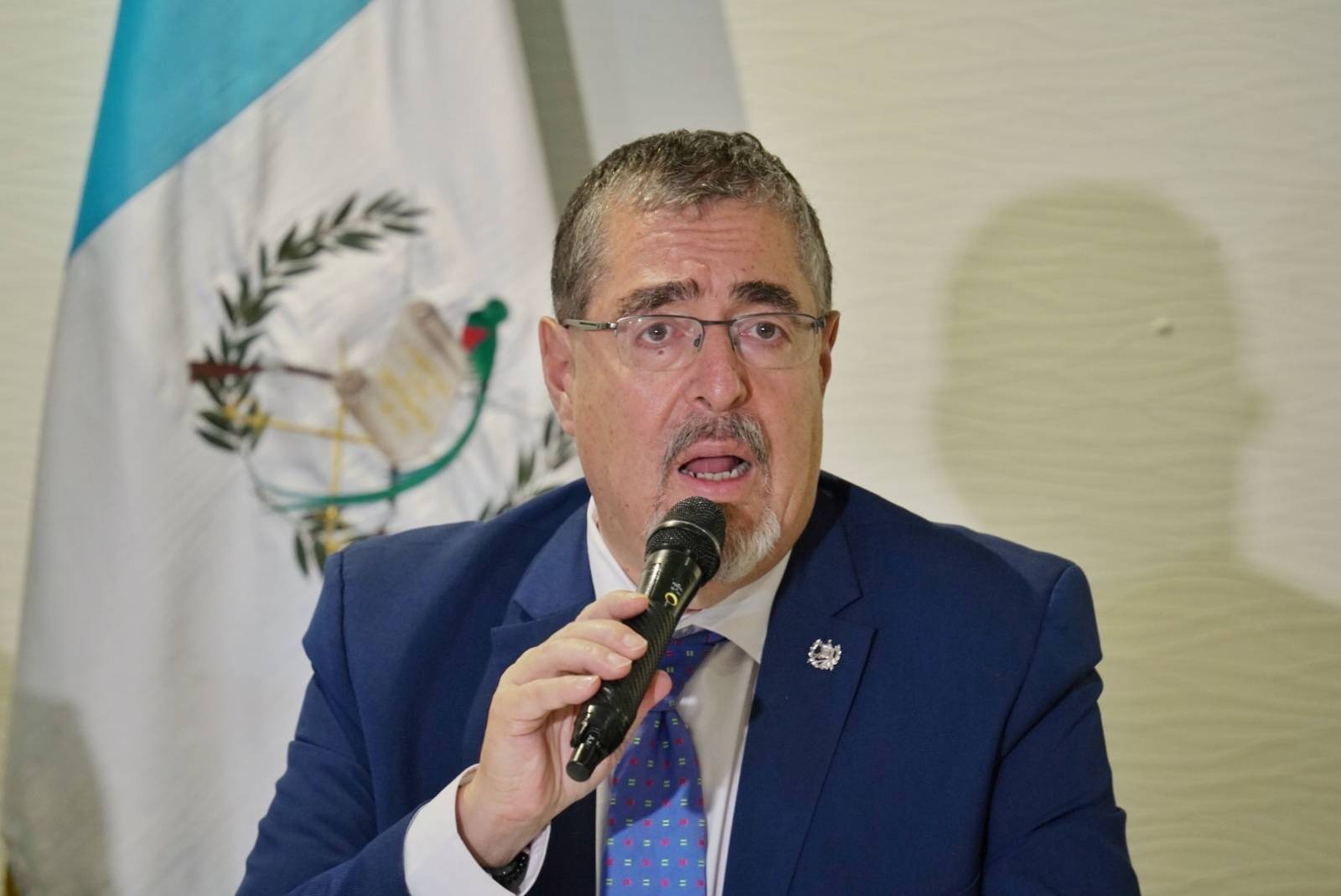 Presidente de Guatemala suspendió transición