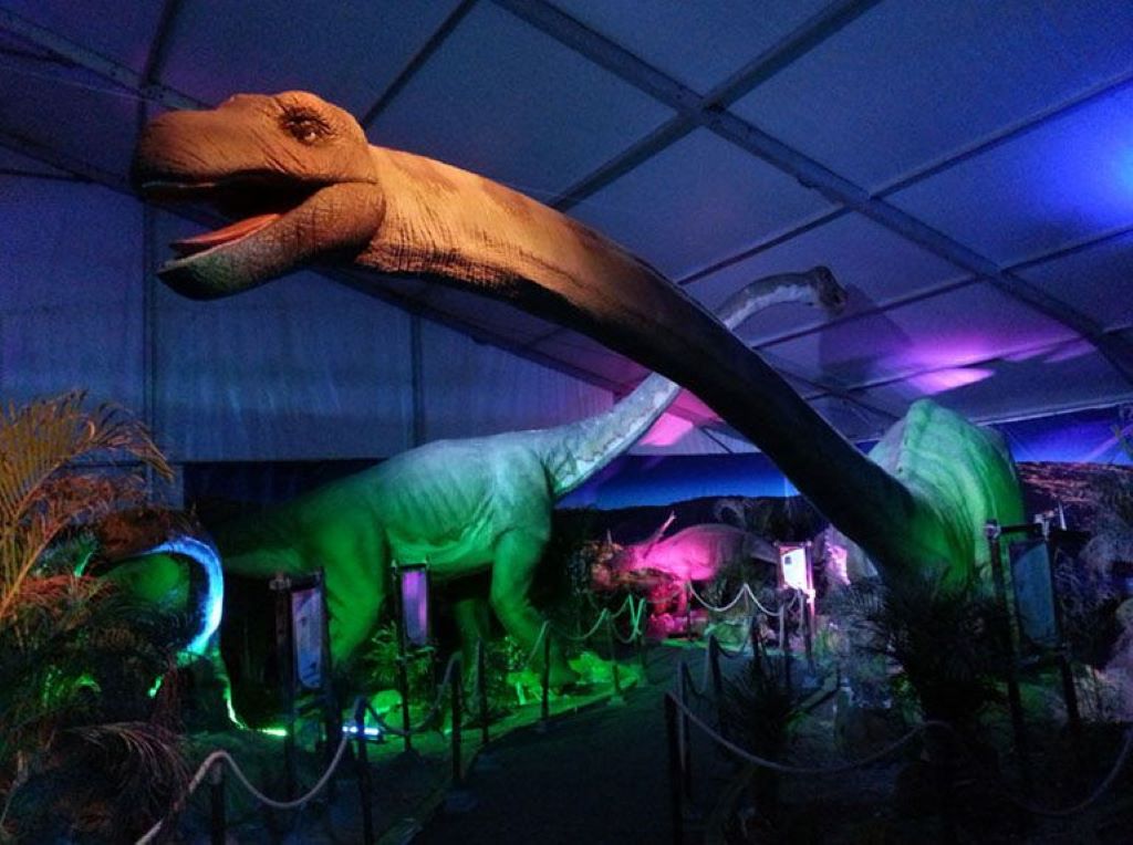 Jurassic Land la tierra de los dinosaurios - noticiacn