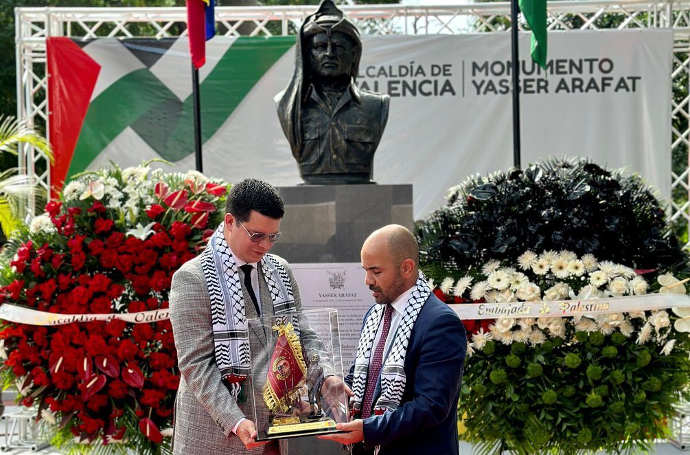 Inauguraron monumento Yasser Arafat - acn