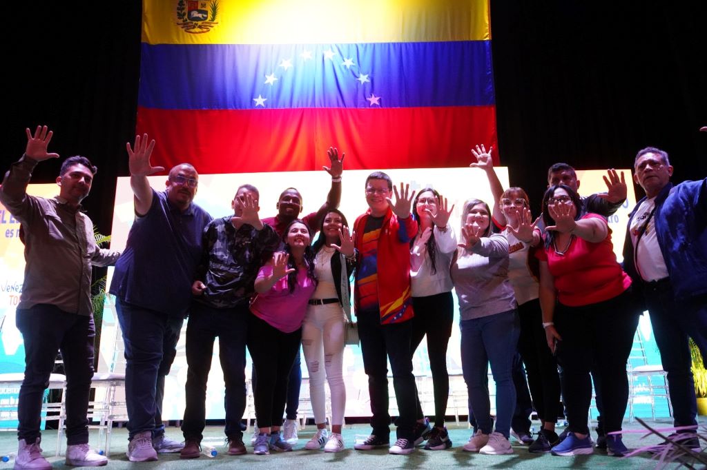 Juramentado comando de campaña Venezuela toda - noticiacn