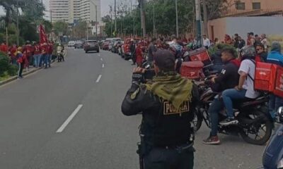 Cientos de venezolanos se desbordaron en las calles de Lima para esperar a la Vinotinto - acn