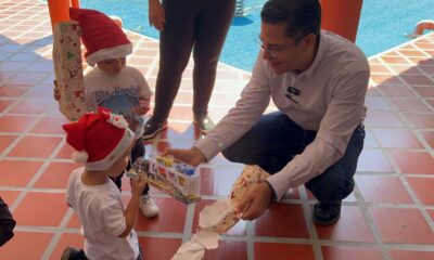 León Jurado lideró entrega de juguetes - noticiacn