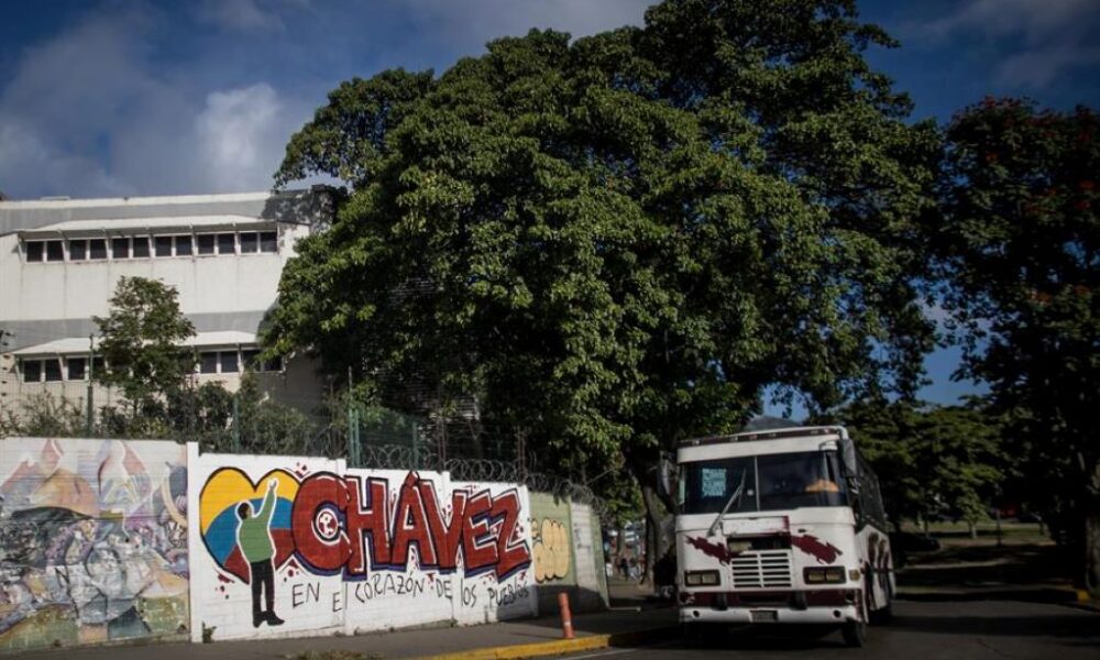 Venezuela un cuarto de siglo regida por el poder chavista - noticiacn