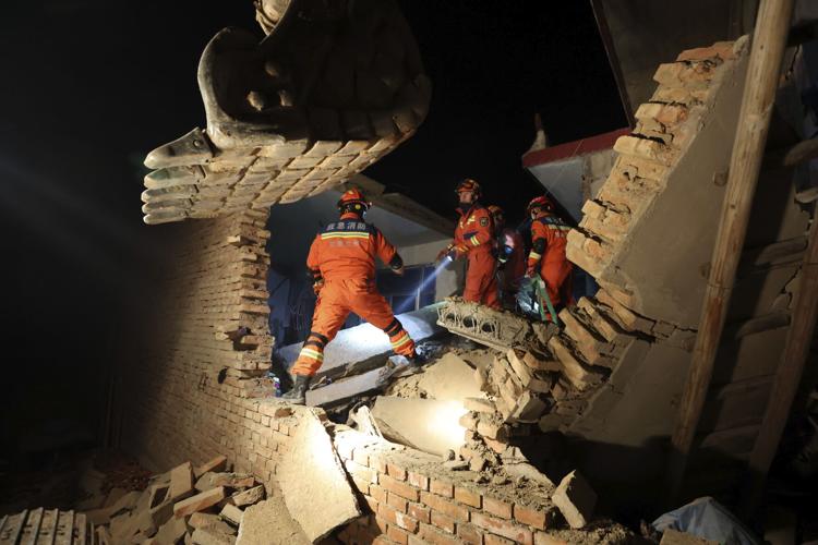 126 muertos terremoto noroeste de China-acn