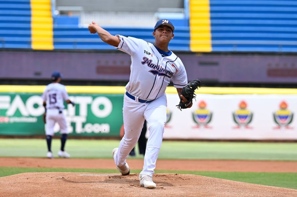 Dos venezolanos pactan con organizaciones de la MLB - noticiacn