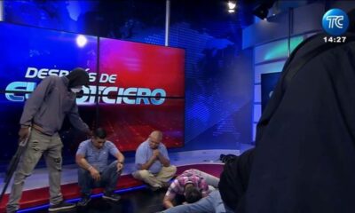 Encapuchados toman canal de televisión en Ecuador - noticiacn