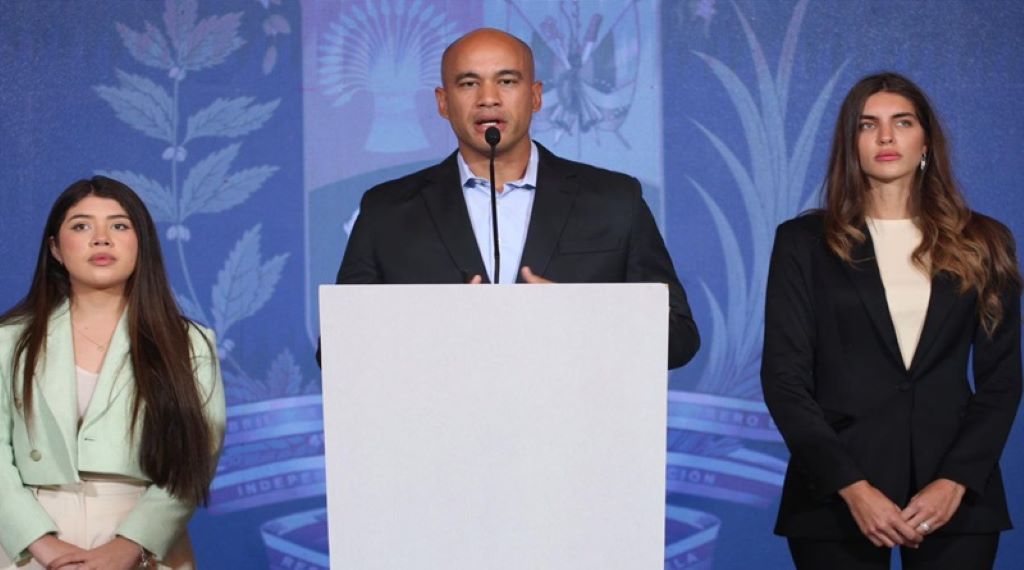 Gobierno da por concluido debate sobre inhabilitación - noticiacn