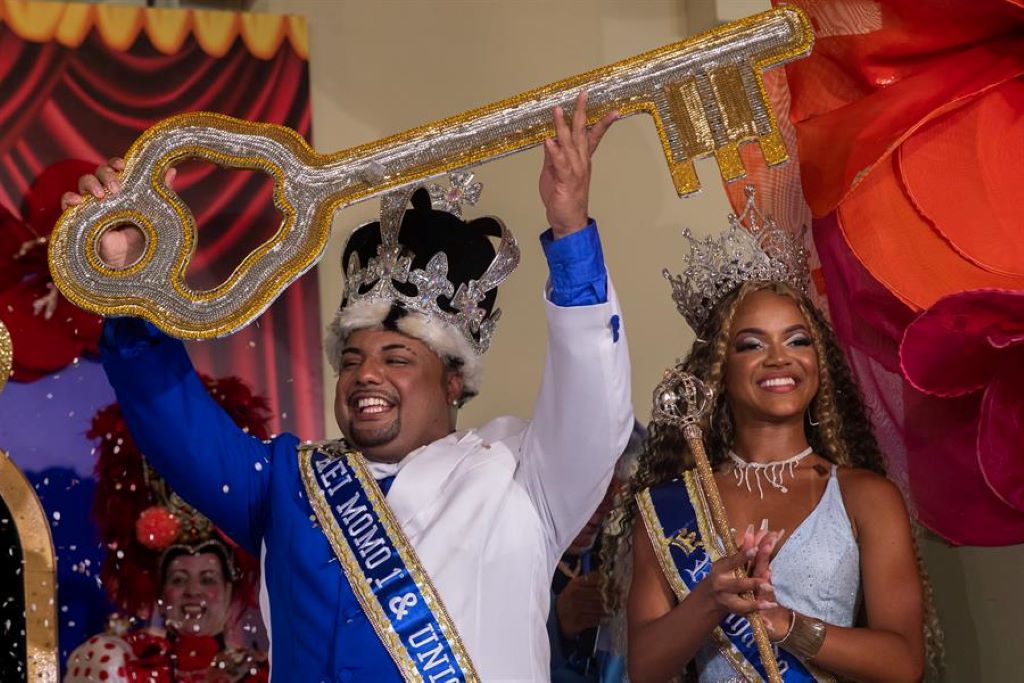Una ceremonia inédita da inicio a un carnaval en Brasil - noticiacn