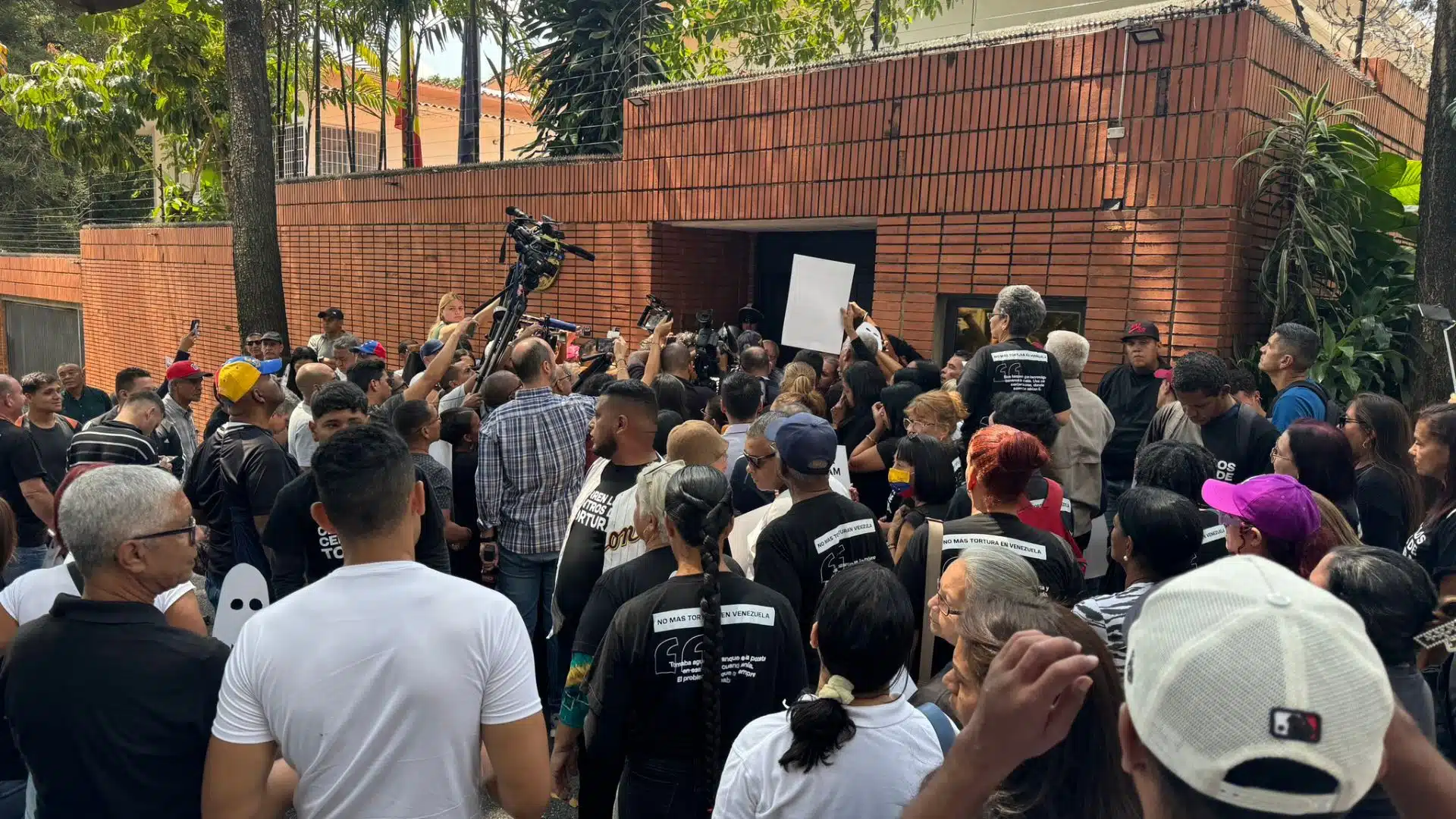 Activistas protestaron para exigir la libertad de Rocío San Miguel-acn