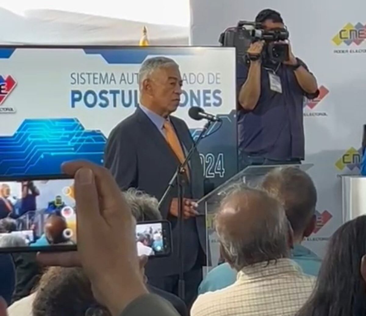 Fermín formaliza su candidatura presidencial - Agencia Carabobeña de Noticias